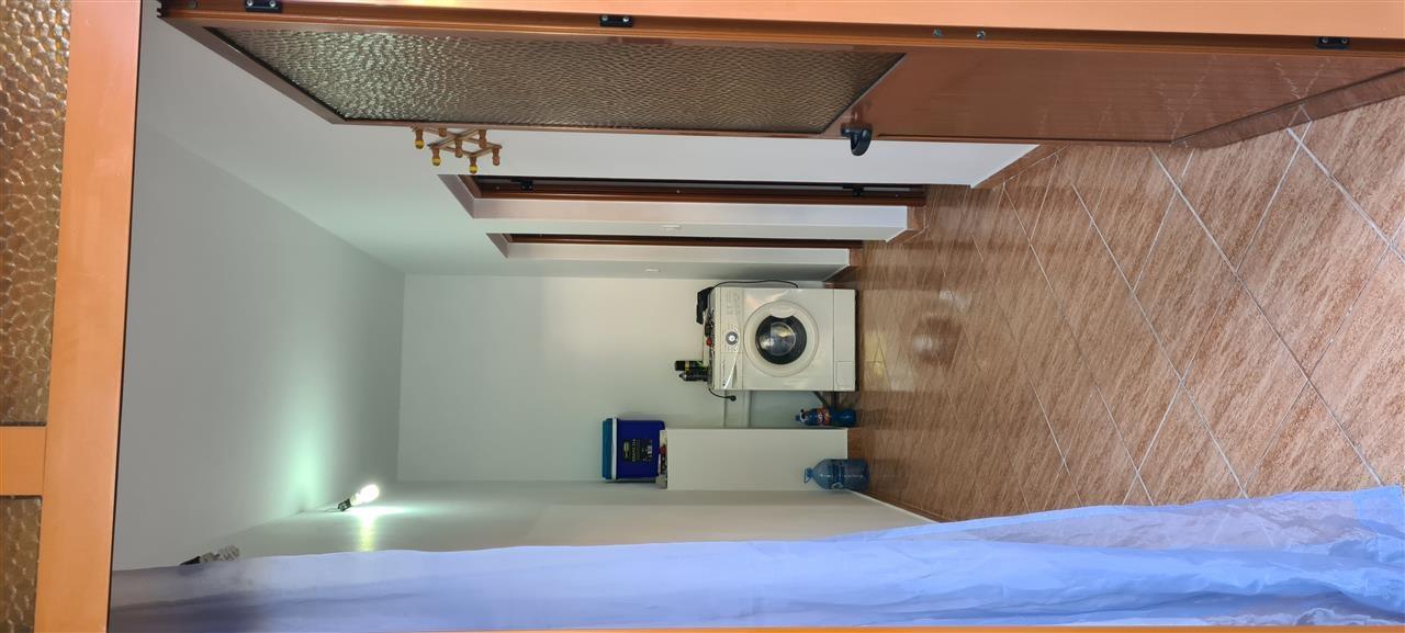 Jepet me qera 1+1 kati i pare, 270 lek, i diskutueshem