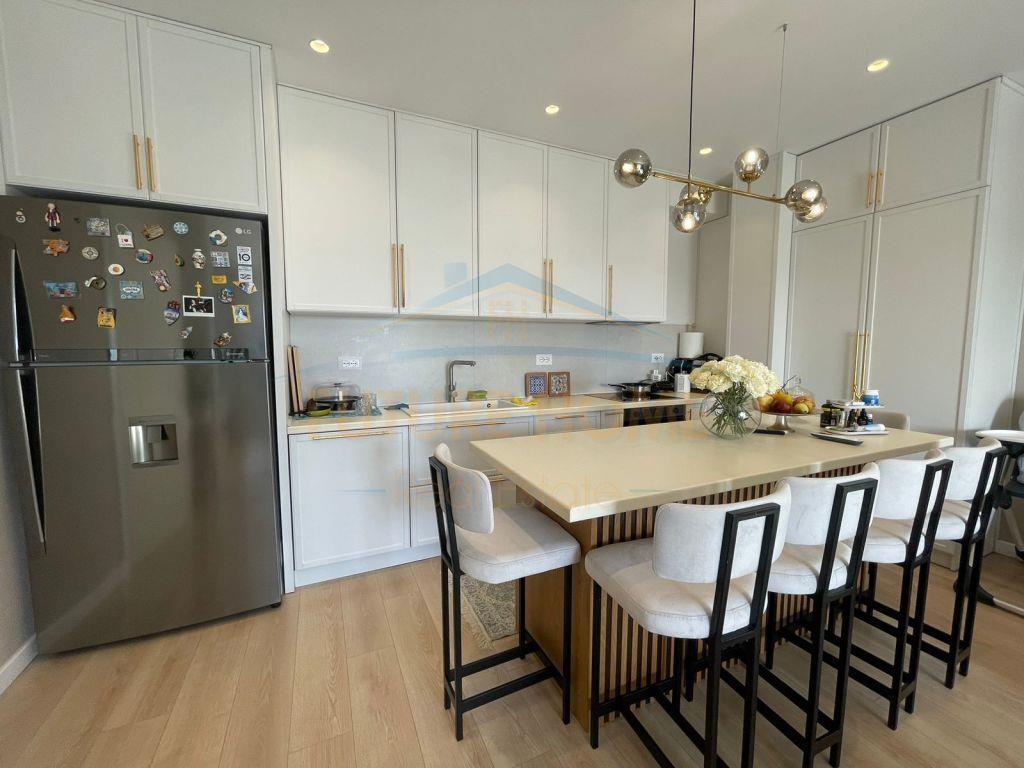 Shitet, Apartament 2+1+2, Fusha e Aviacionit, Tiranë.