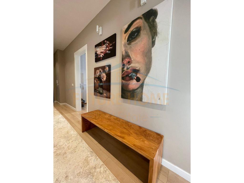 Shitet, Apartament 2+1+2, Fusha e Aviacionit, Tiranë.