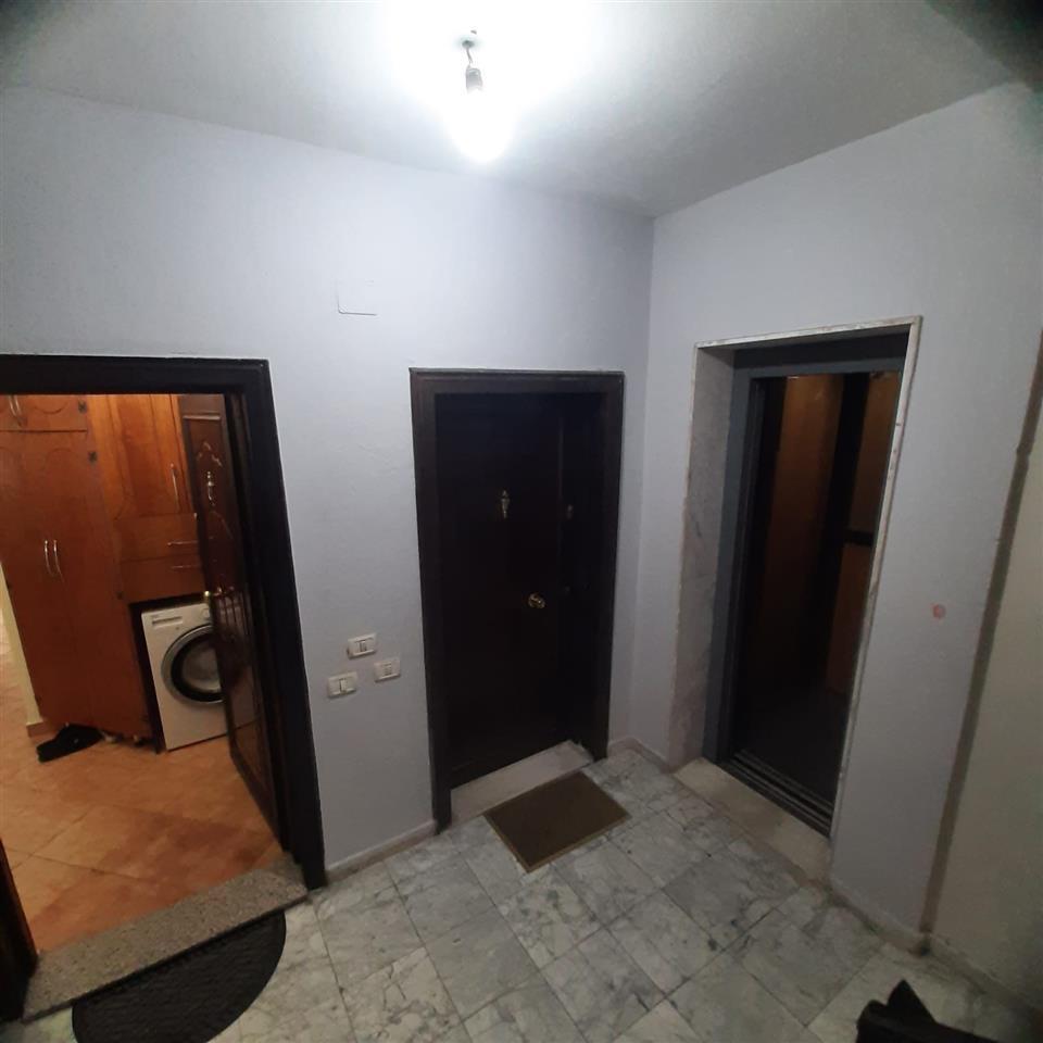 jepet apartament me qera prane xhamise durres