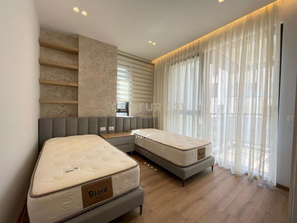 Qira | Apartament 2+1+Post Parkimi | Rruga e Kosovarëve