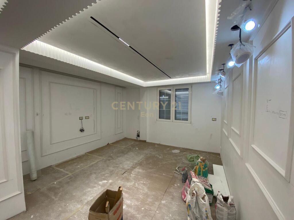 SHITET SUPER VILE NE DURRES