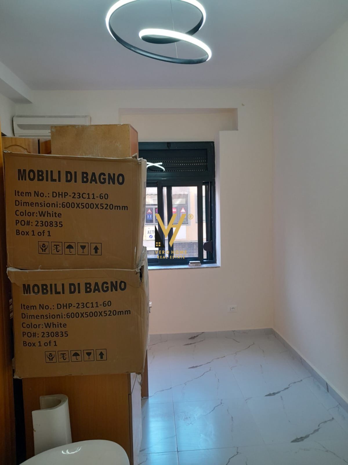 JEPET ZYRE 64 M2 ME QERA TE PALLATET AGIMI 600EURO