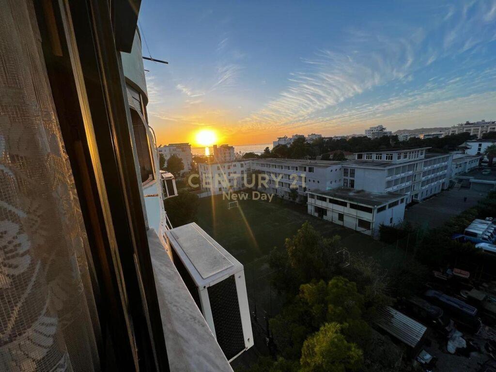 Shitet Apartament 1+1 ne zonen e plazhit me pamje deti.