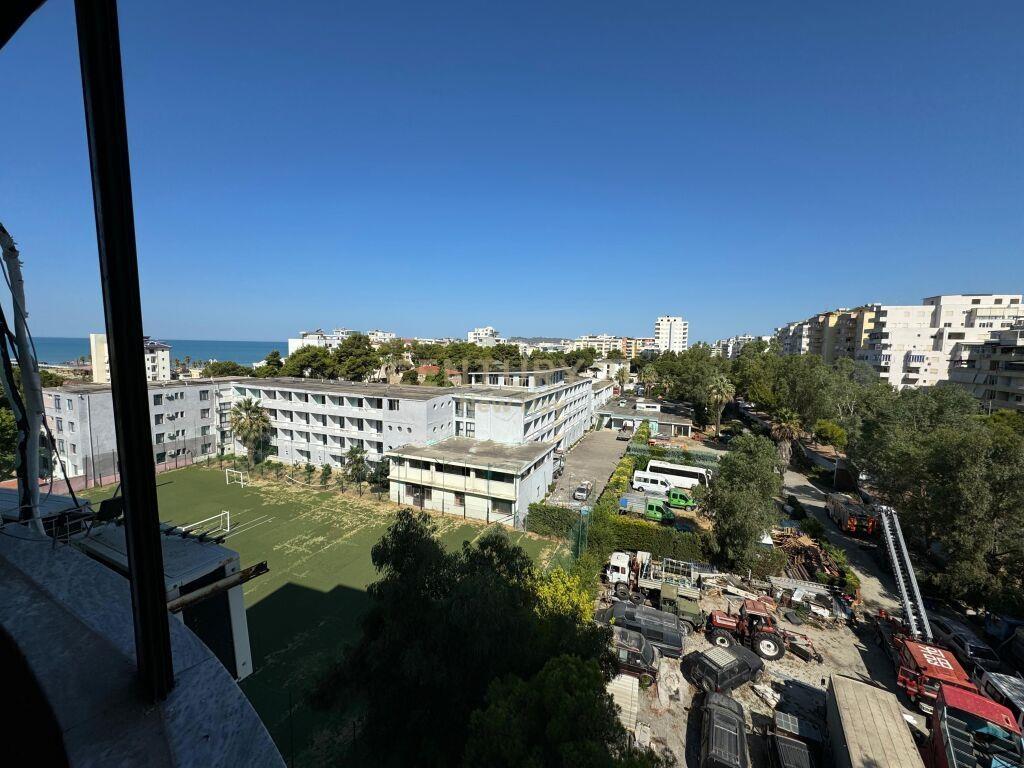 Shitet Apartament 1+1 ne zonen e plazhit me pamje deti.