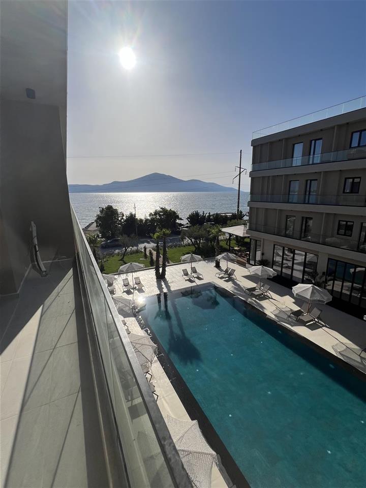 Shitet Apartament Radhime 2800€/m2