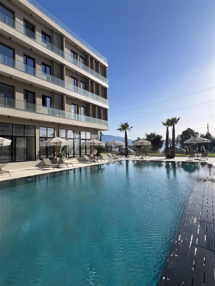 Shitet Apartament Radhime 2800€/m2