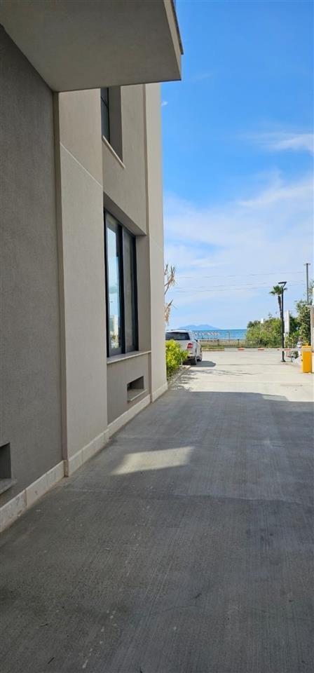 Apartament me qera ditore ne radhim plazh vlore 70€