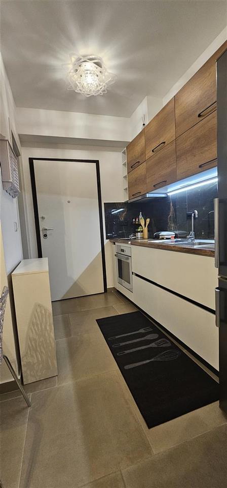 Apartament me qera ditore ne radhim plazh vlore 70€