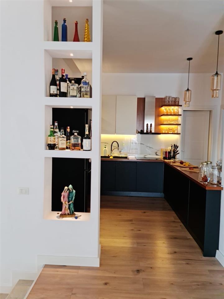 Penthouse unik tek Mali i Robit!