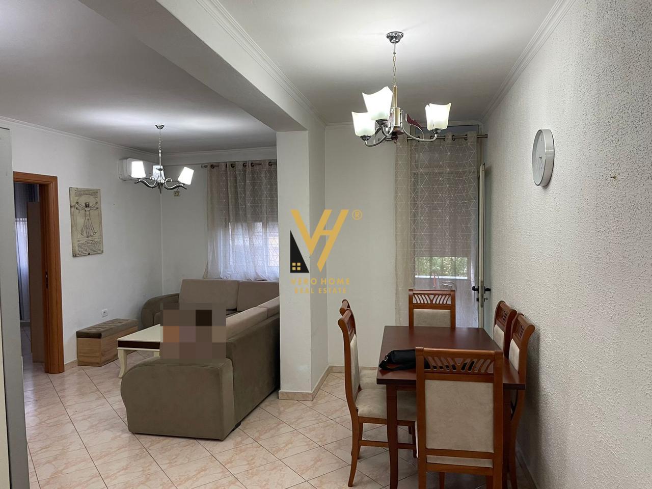 JEPET APARTAMENT 2+1ME QERA TE PAZARI I RI 550EURO