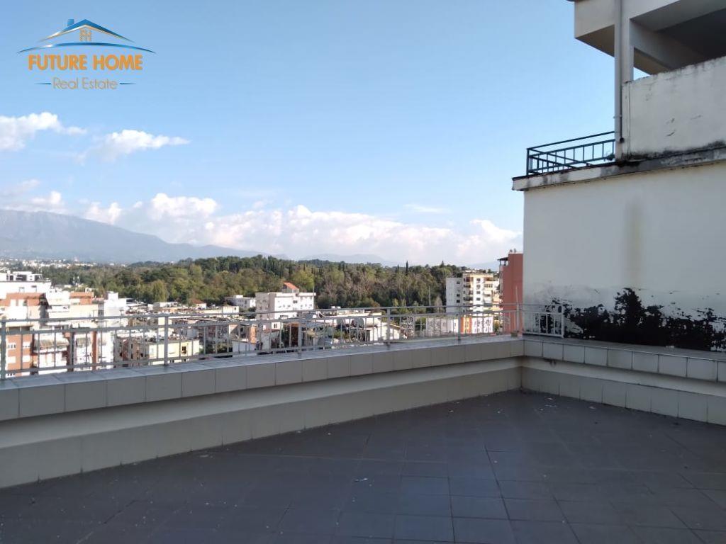 SHITET , PENTHOUSE + GARAZH , SHESHI WILLSON , TIRANE ..