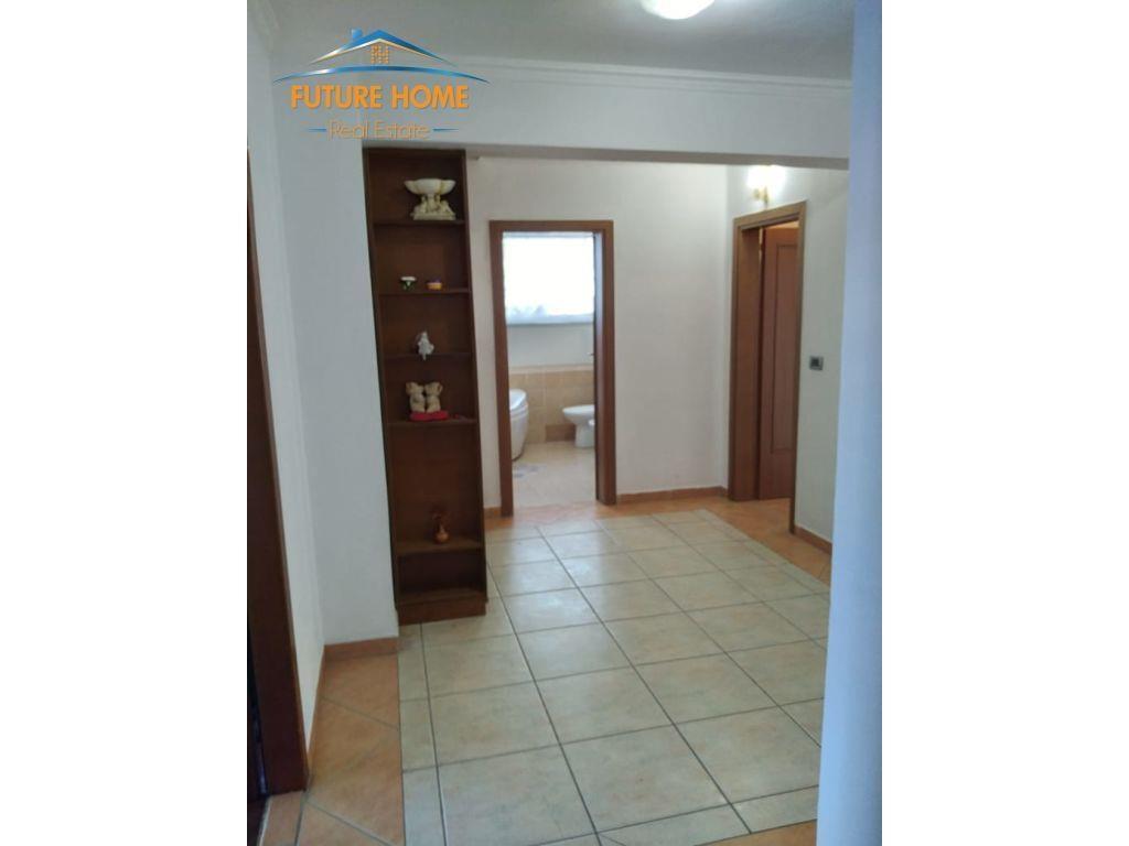 SHITET , PENTHOUSE + GARAZH , SHESHI WILLSON , TIRANE ..