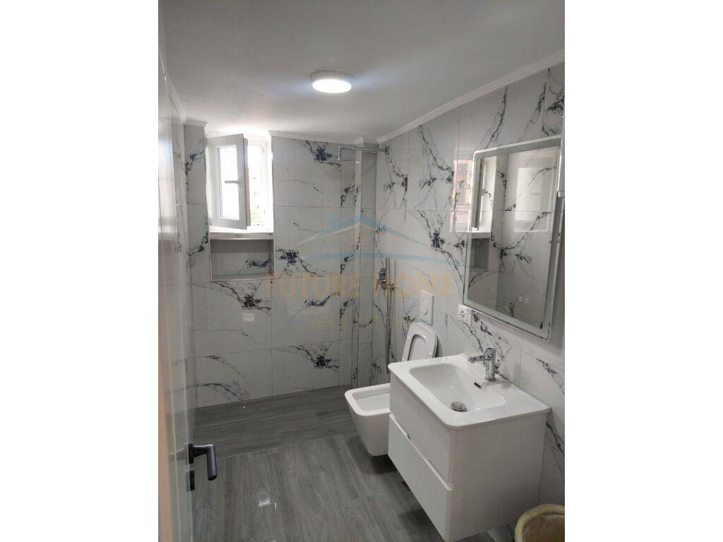 Disponojmë Apartament 2+1 për Shitje.