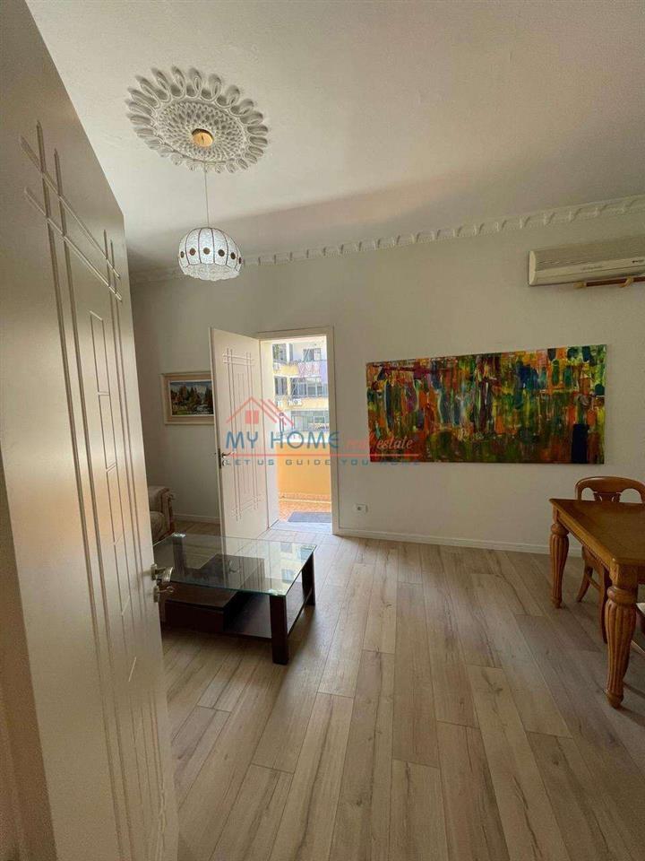 Apartament 1+1 me qira tek Myslym Shyri Tirane