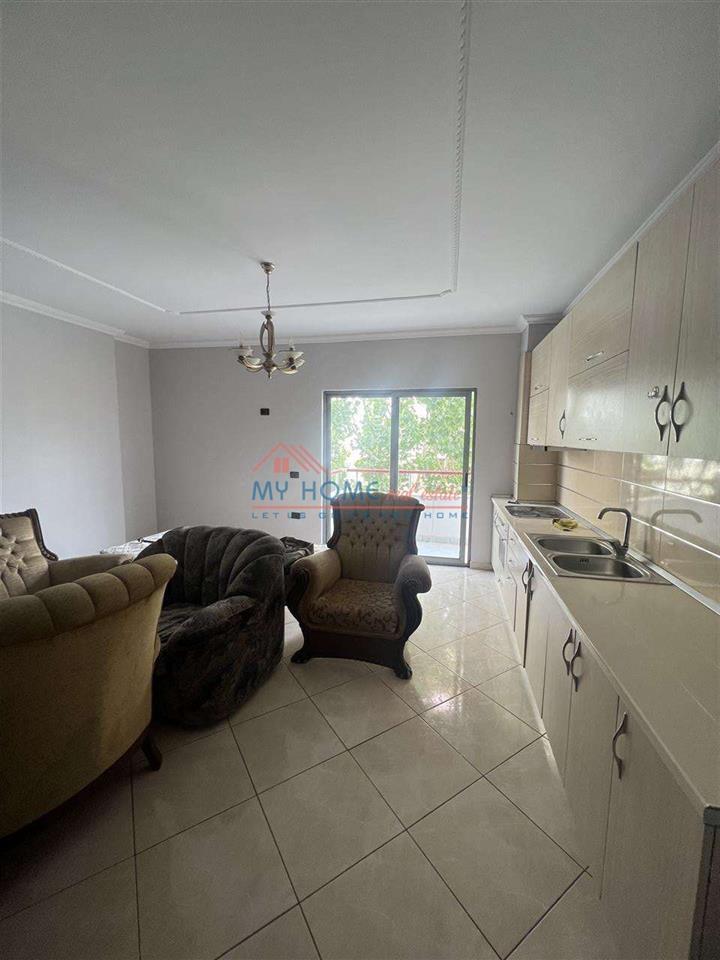 Apartament 2+1 me qera Astir Tirane