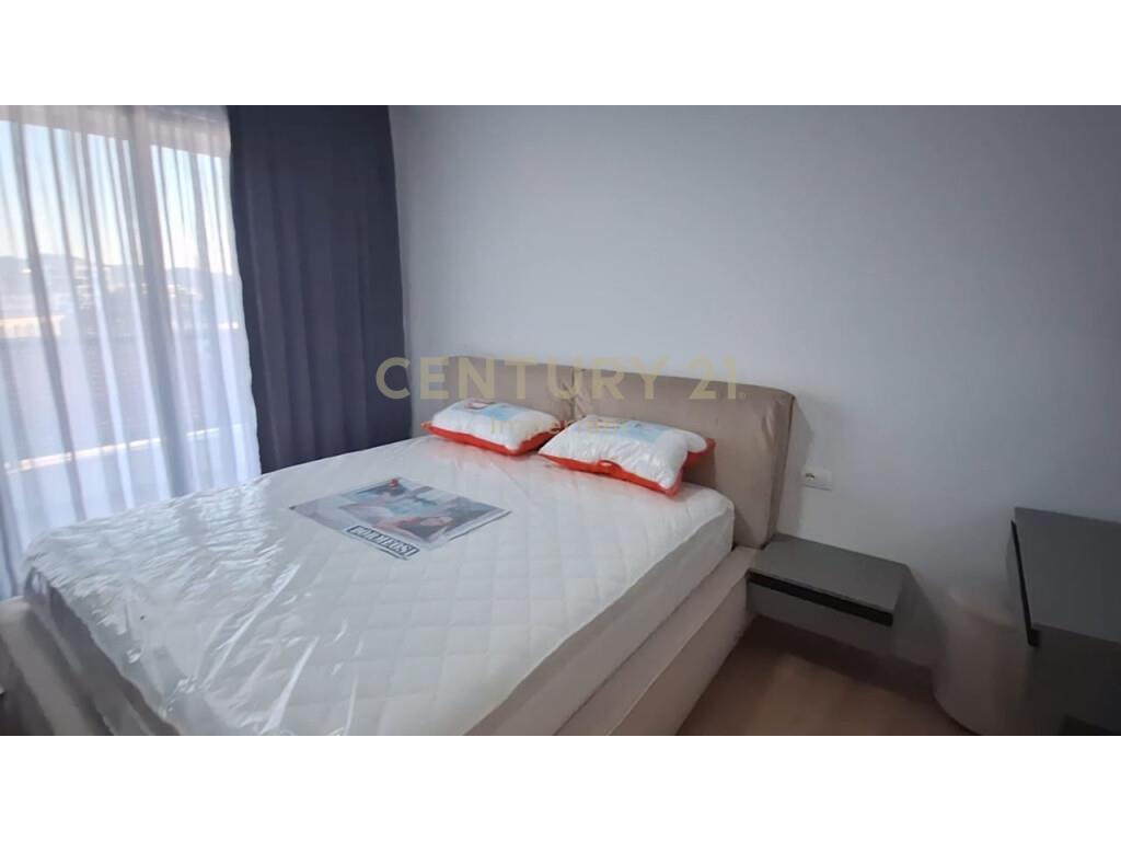 Qira | Apartament 2+1+2+Parkim | Rruga e Durresit 1100 €
