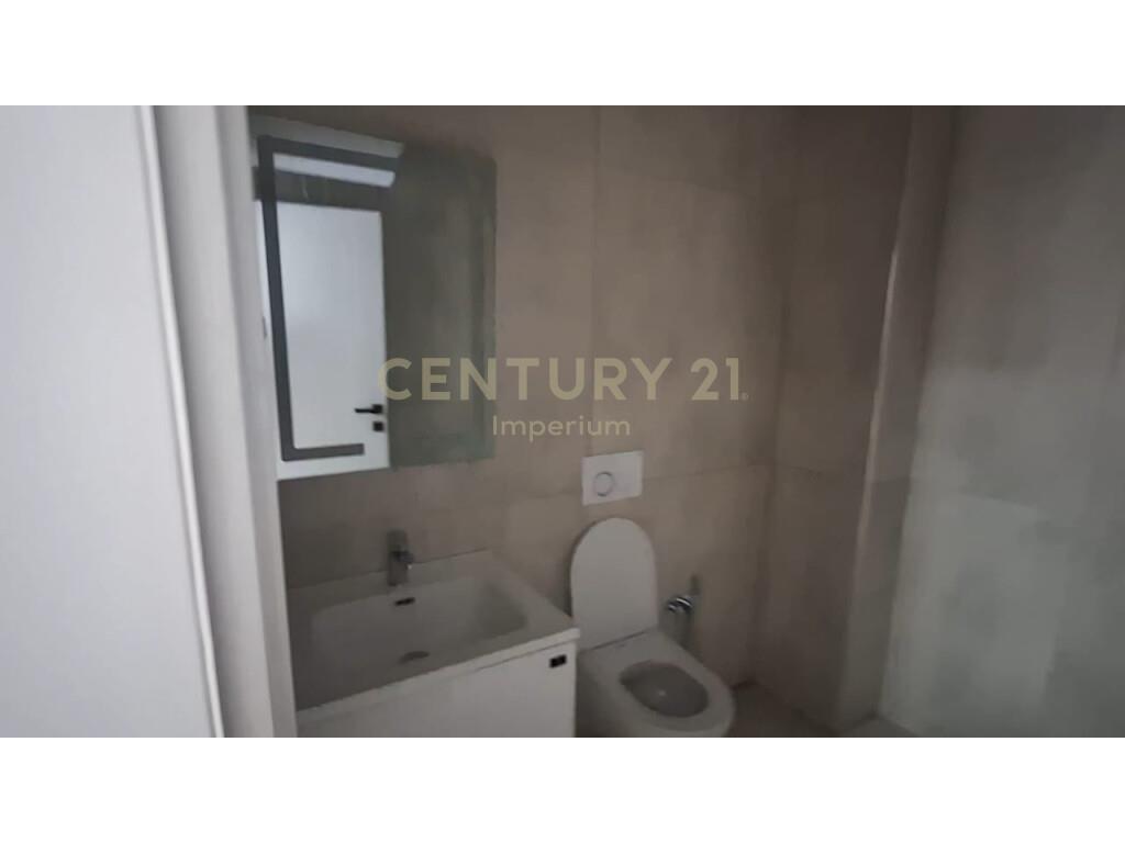 Qira | Apartament 2+1+2+Parkim | Rruga e Durresit 1100 €