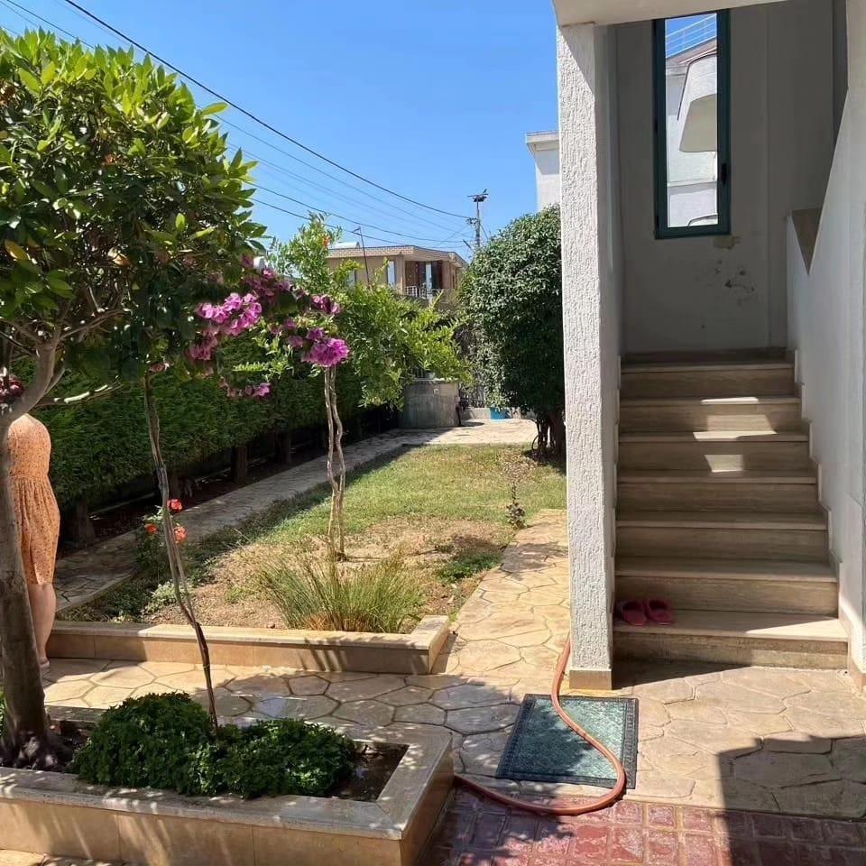 shitet shtepi private lagja 15/durres