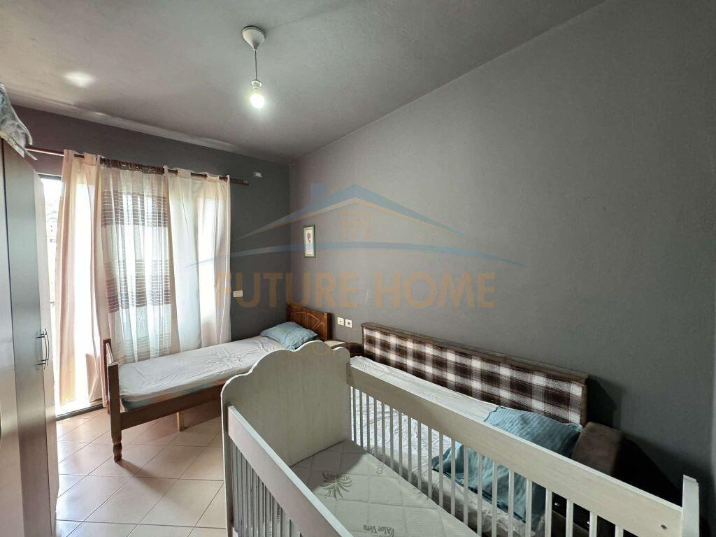 Shitet, Apartament 2+1+2, Misto Mame, Tiranë