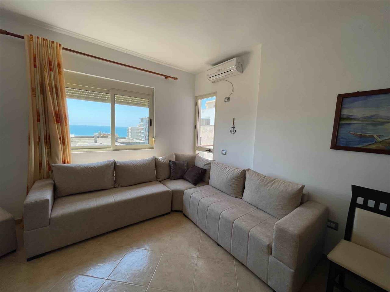 Shitet appartament 2+1 afer shkembit te kavajes