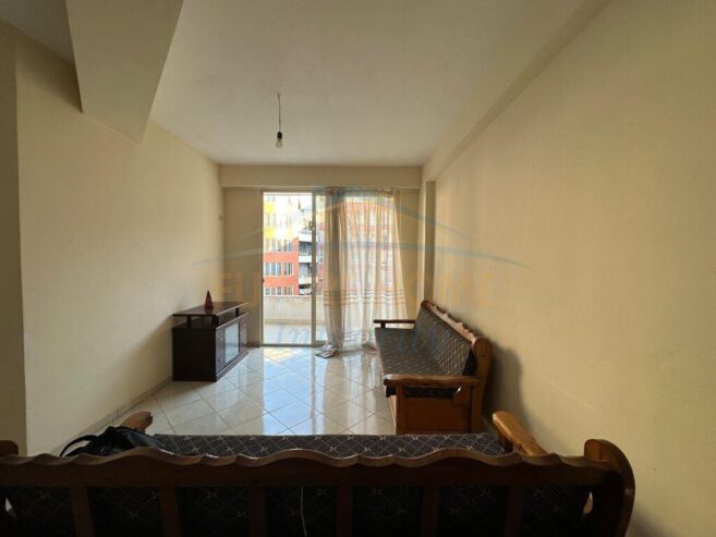 Shitet, Apartament 1+1, Unaza e Re, Tiranë.