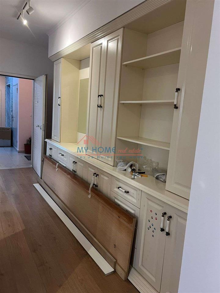 Apartament 2+1 ne shitje prane Square 21 ne Tirane