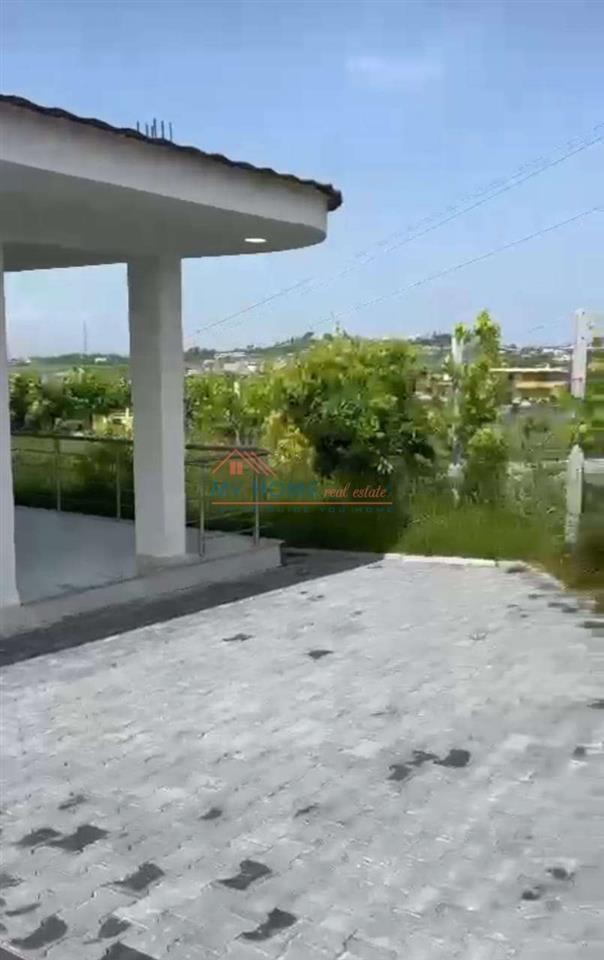 Shitet shtepi private ne Babrru Tirane