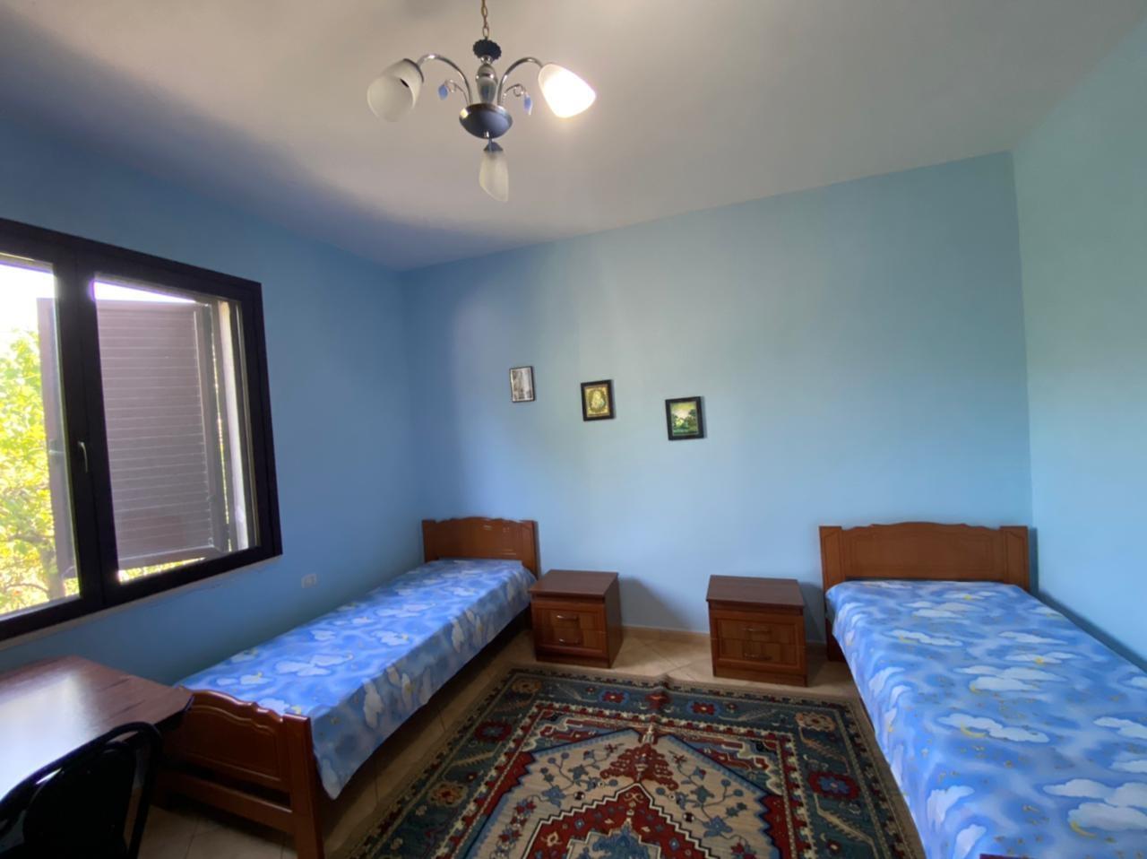 Shtepi private pak metra nga bulevardi ,”Josif Budo “,Kavaje