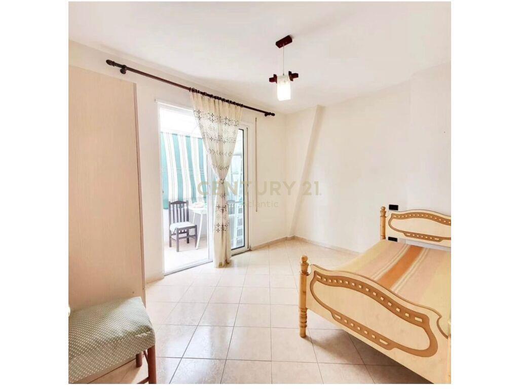 SHITET APARTAMENT 1+1 TEK PORTI DURRES !
