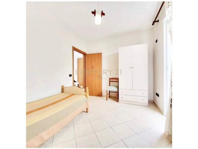 SHITET APARTAMENT 1+1 TEK PORTI DURRES !