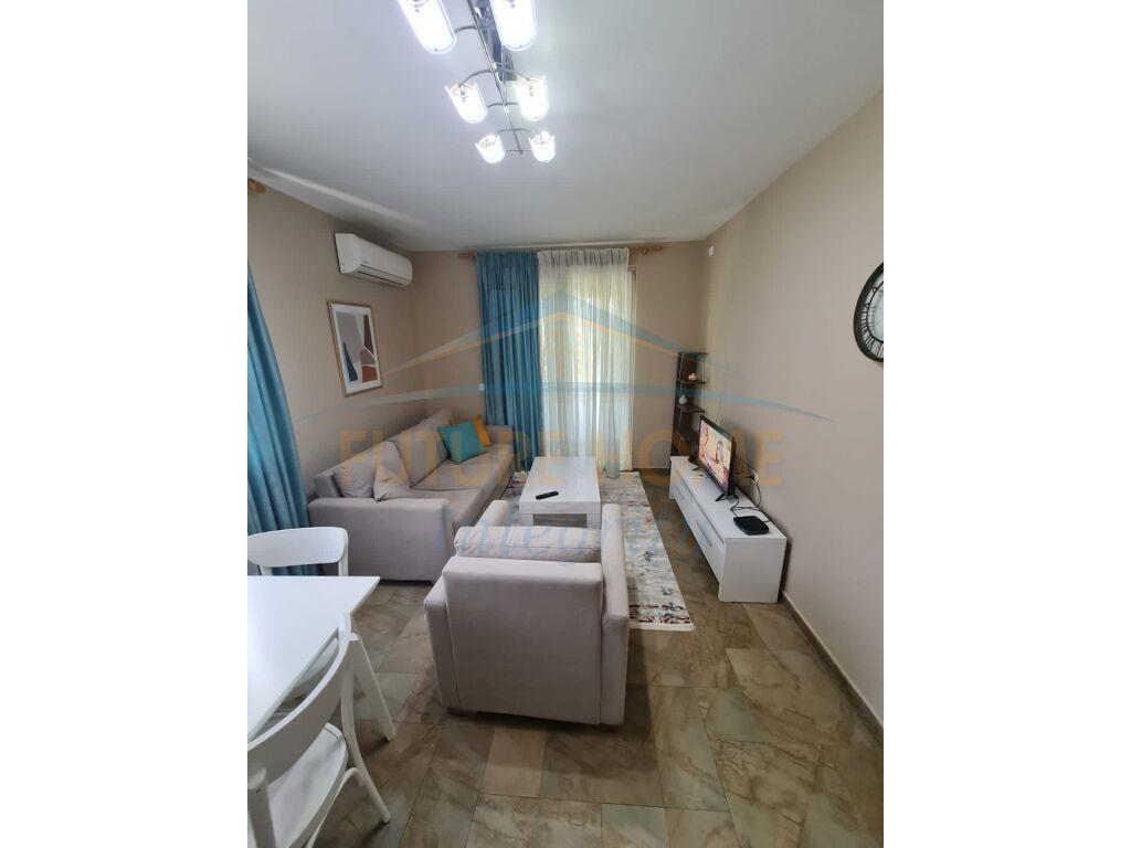 Qera, Apartament 2+1 Xhamia Tabakeve.Tiranë.