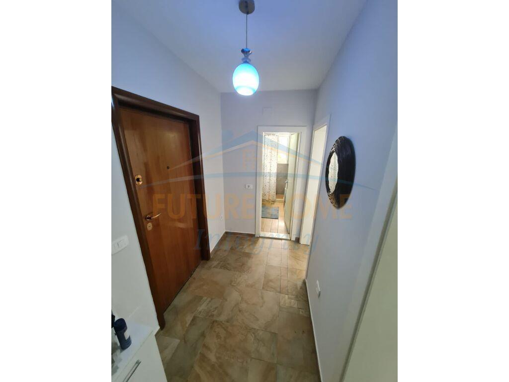 Qera, Apartament 2+1 Xhamia Tabakeve.Tiranë.