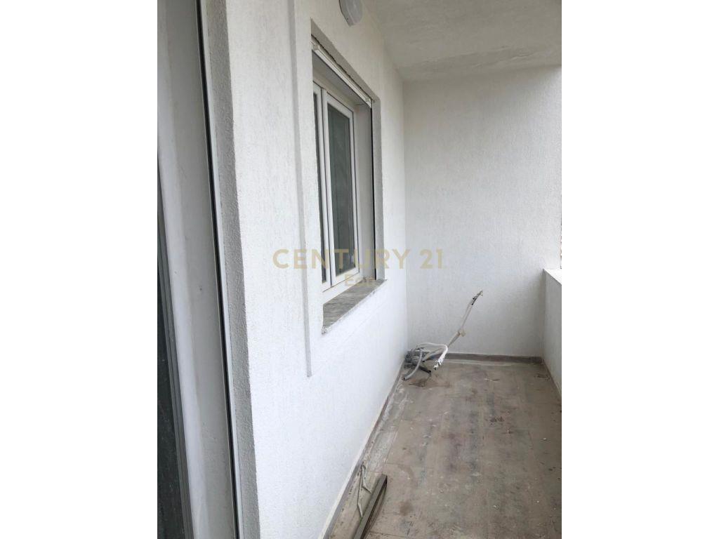 SHITET APARTAMENT 1+1 NE GOLEM!