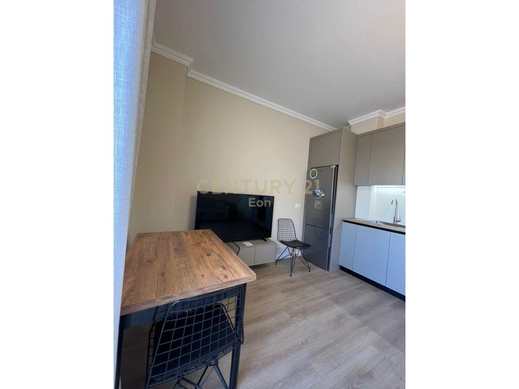 SHITET APARTAMENT PAMJE DETI 1+1, GOLEM!