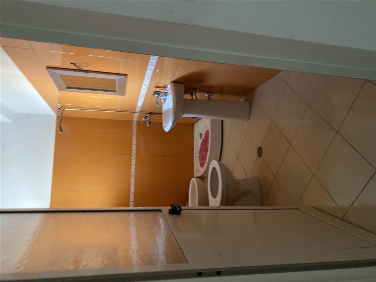 Jepet me qera ditore