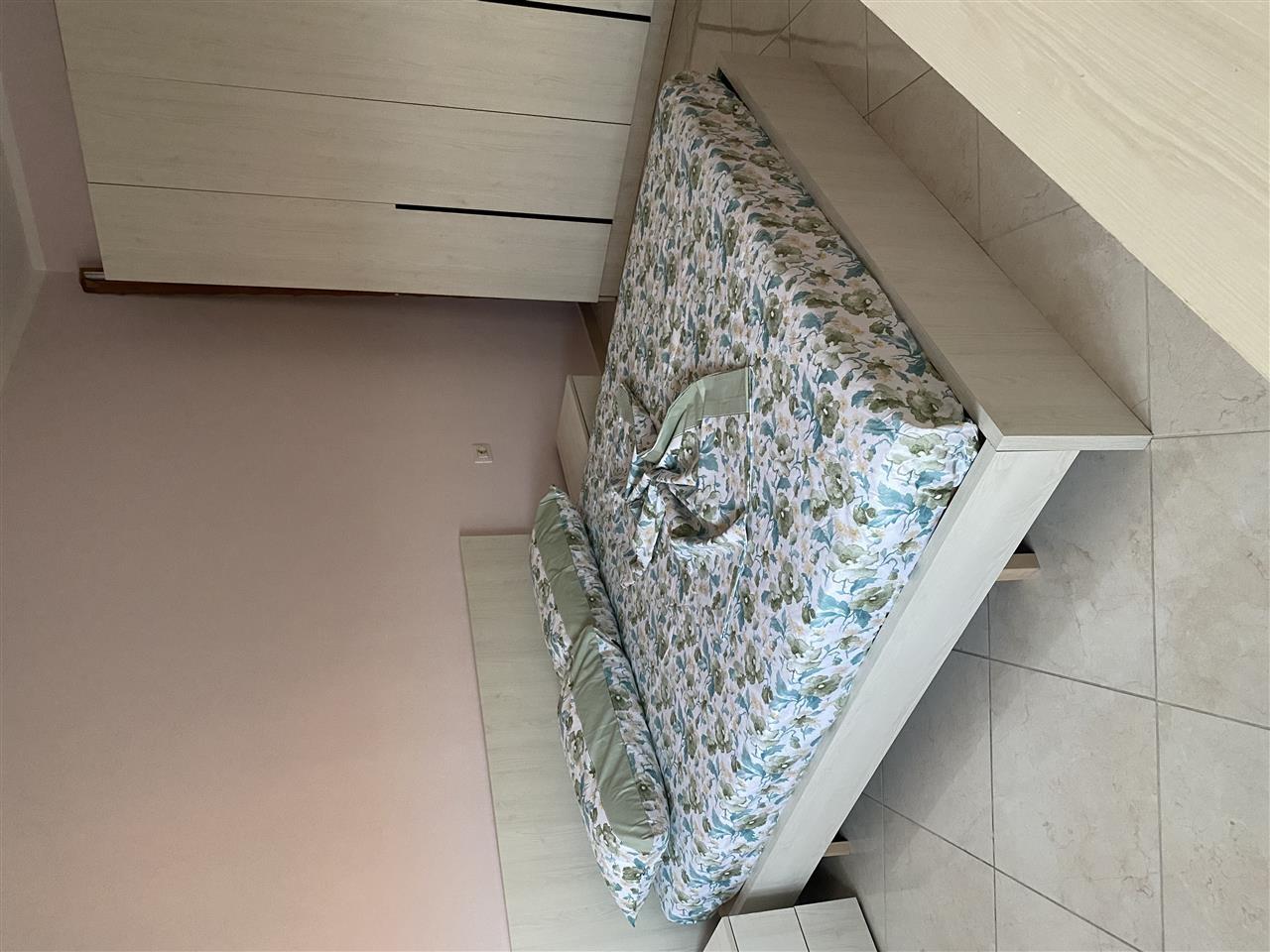 Jepet me qera ditore