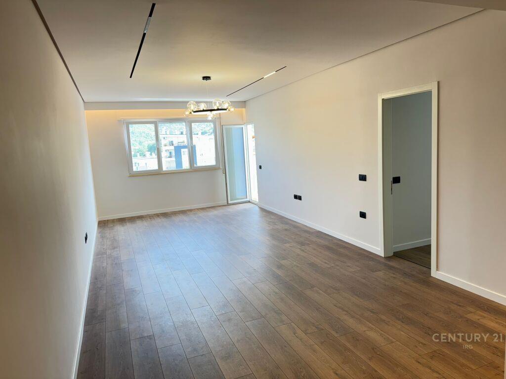 Shitet | Apartament 2+1+2 | Kodra e Diellit 230 000 € | 120