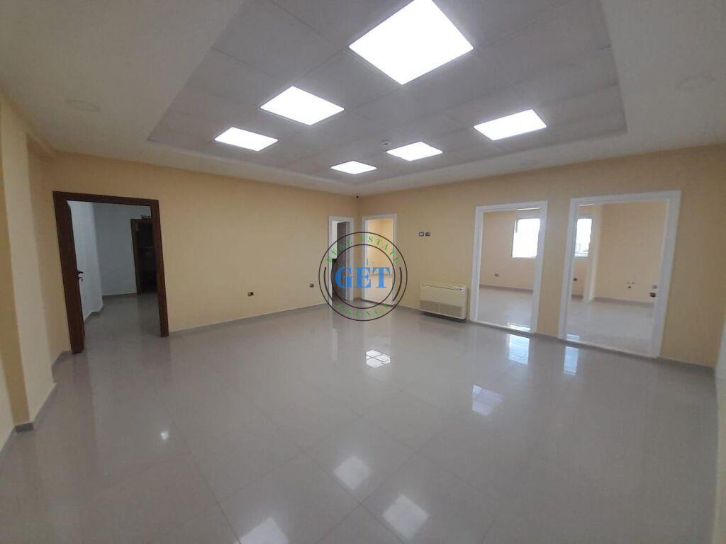 QIRA, AMBIENT BIZNESI NE SHKOZET!