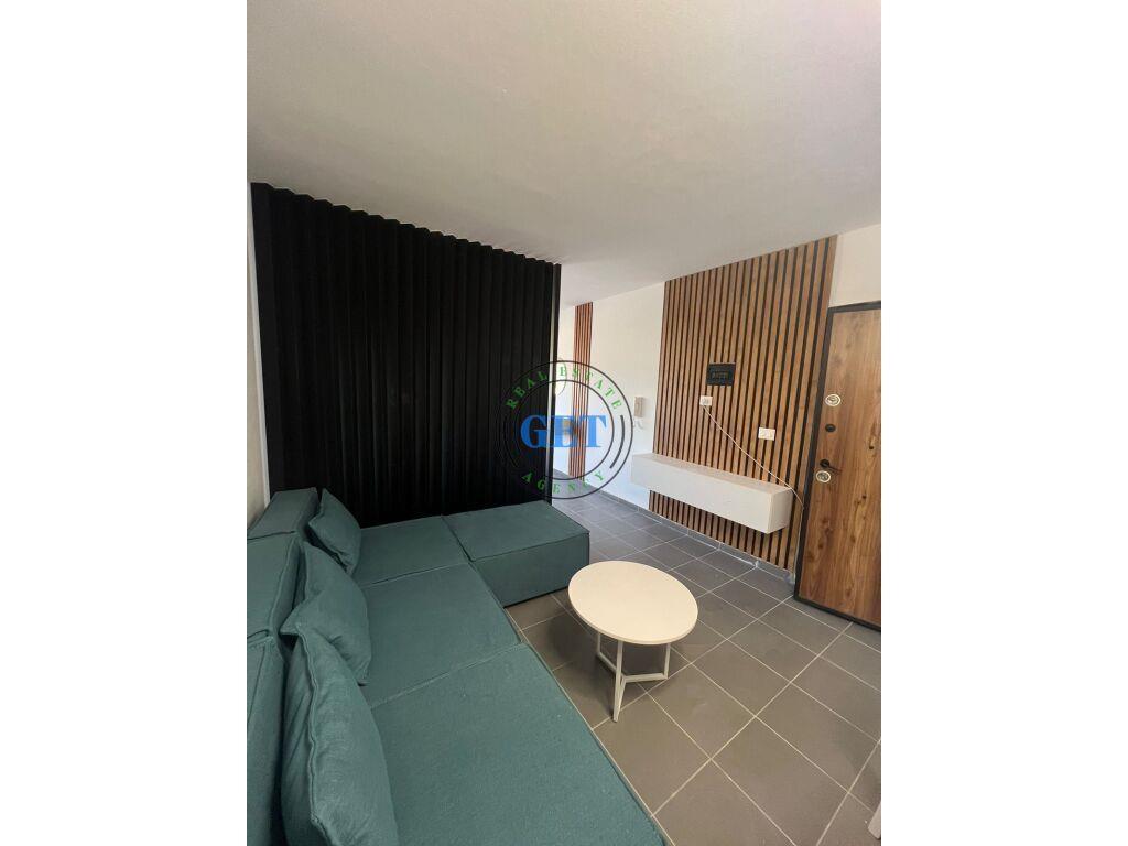 Shitet, Garsoniere e konvertuar ne 1+1, Shkembi i Kavajes, D