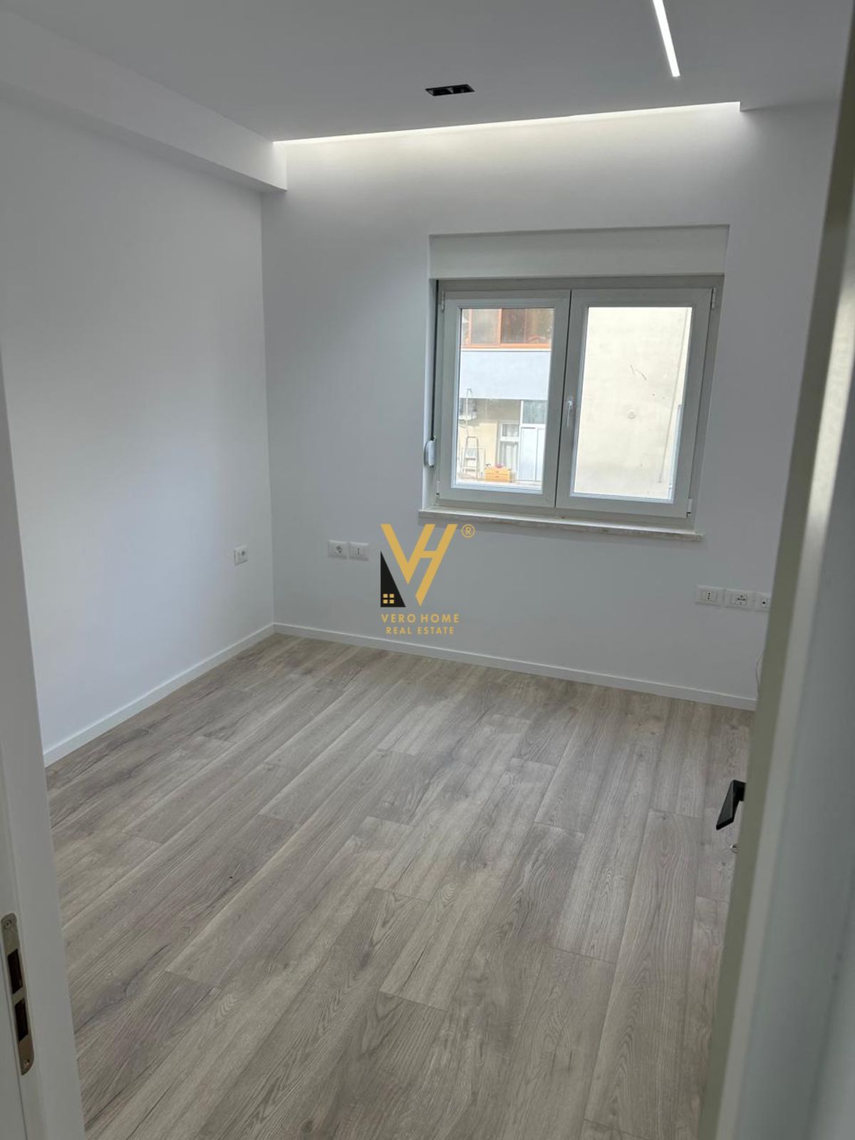 JEPET APARTAMENT 2+1 ME QERA TE VASO PASHO 800EURO