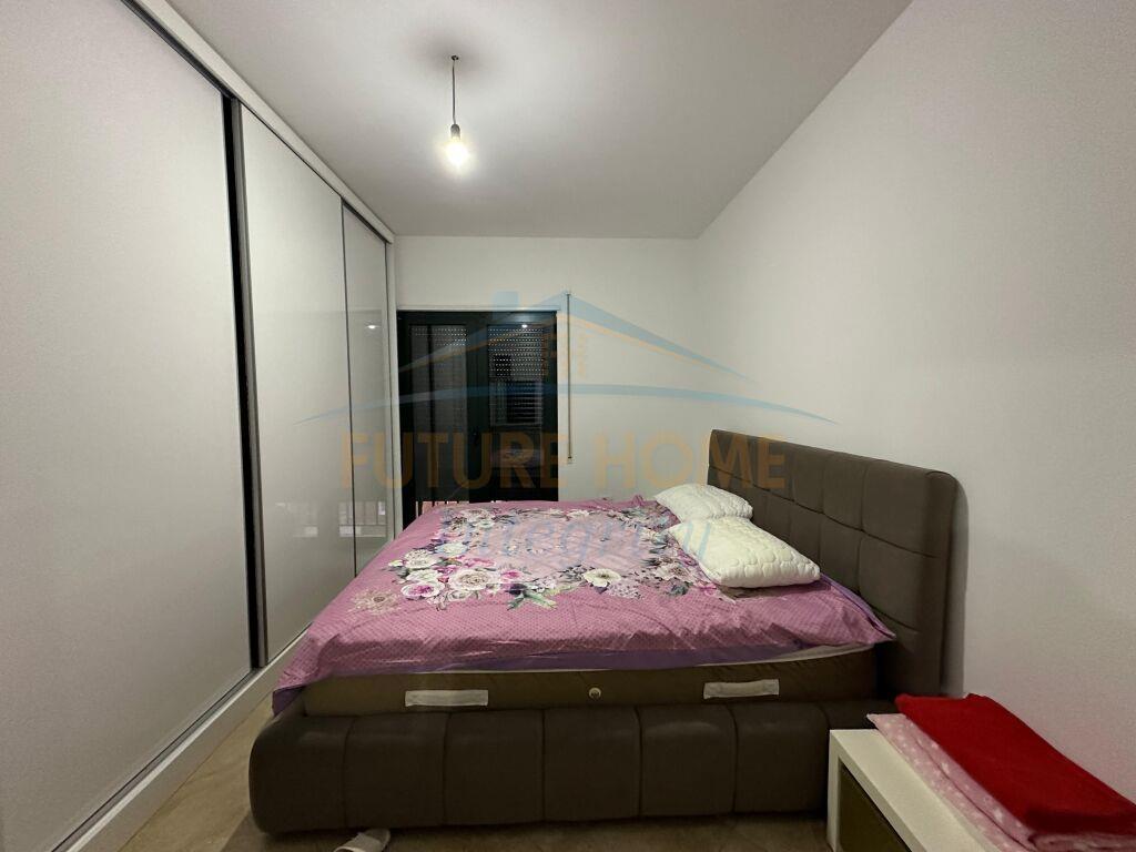 Qera, Apartament 2+1+2+Post Parkimi, Unaza e Re, Tiranë. 600