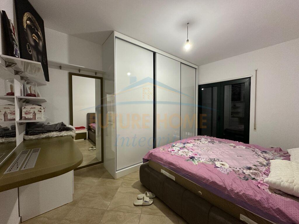 Qera, Apartament 2+1+2+Post Parkimi, Unaza e Re, Tiranë. 600
