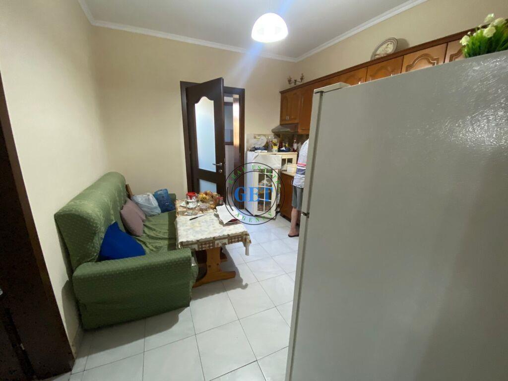 Shitet, Shtepi Private 2 Kateshe Shkozet, Durres.