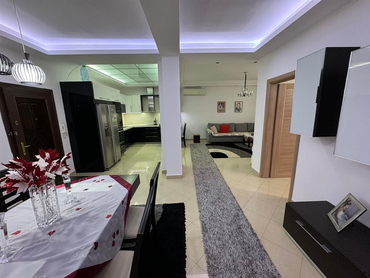 SHITET APARTAMENT 2+1 NE PLAZH, ME MUNDESI NDARJE, DURRES !