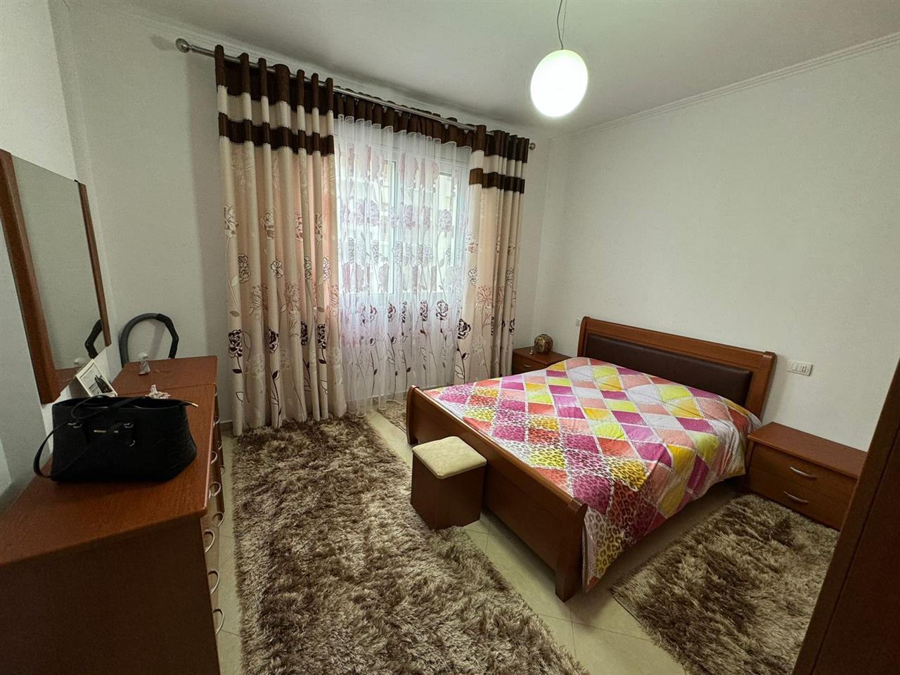 SHITET APARTAMENT 2+1 NE PLAZH, ME MUNDESI NDARJE, DURRES !