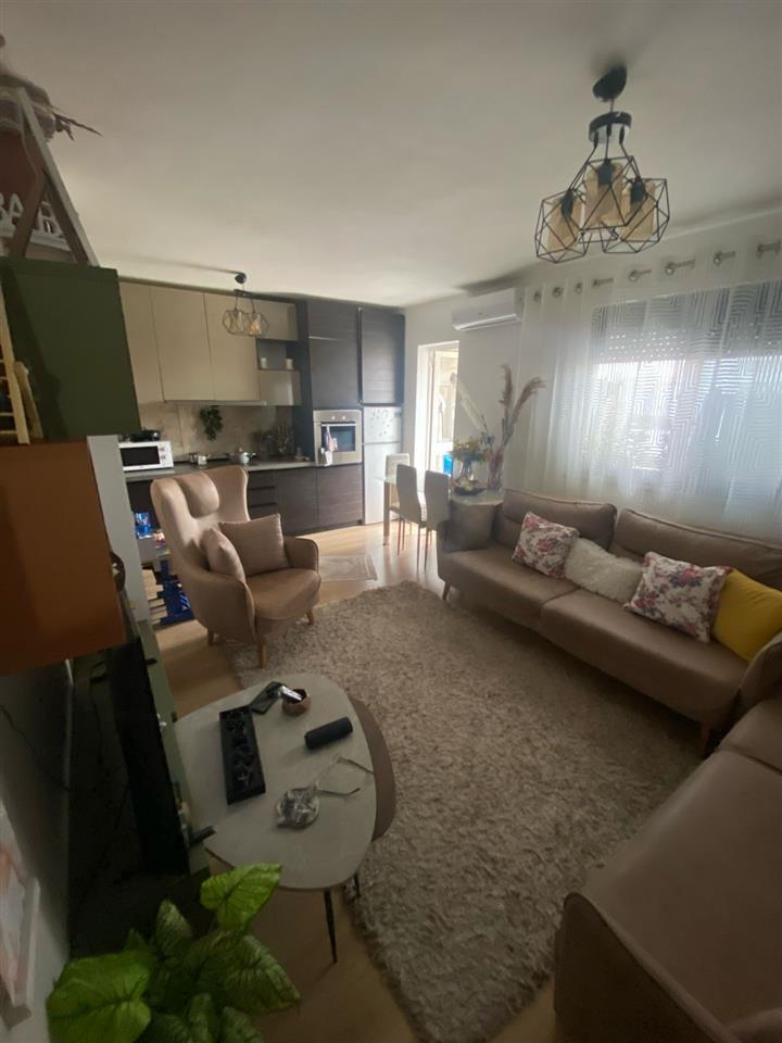 SHITET APARTAMENT 1+1 TEK SHKOLLA EFTALI KOCI !