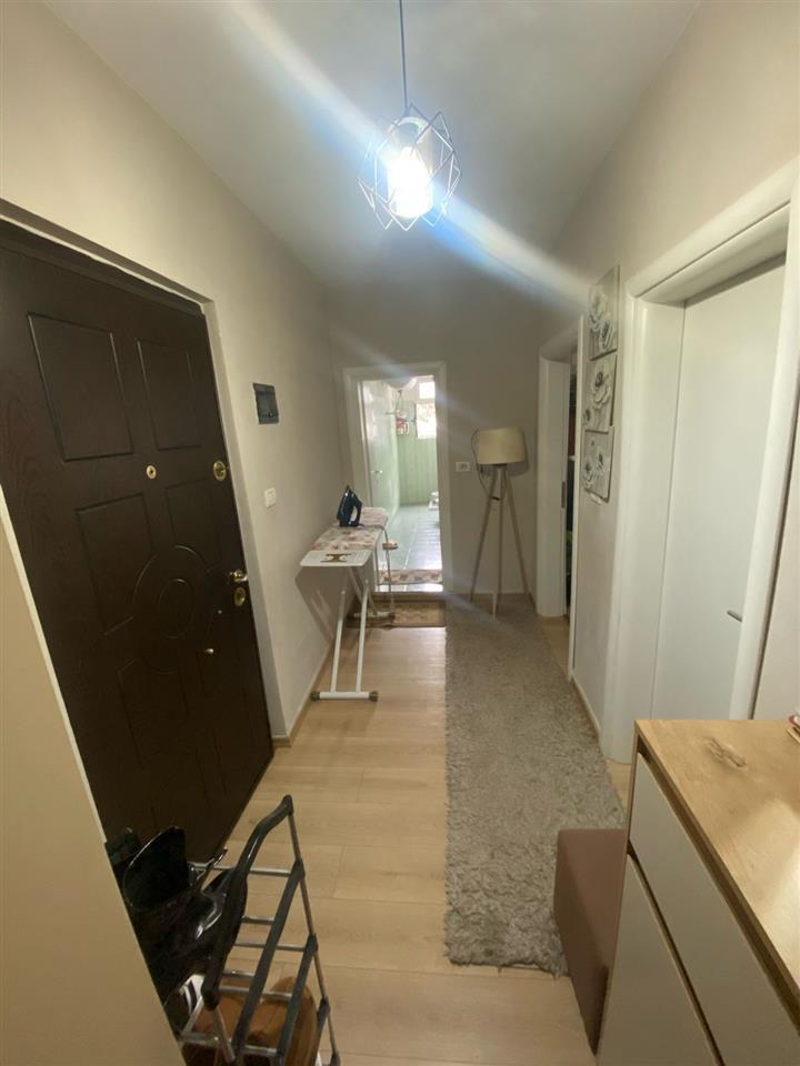 SHITET APARTAMENT 1+1 TEK SHKOLLA EFTALI KOCI !