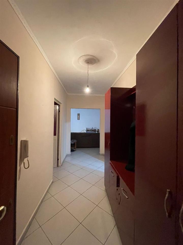 SHITET APARTAMENT 2+1 TEK STACIONI I PARE NE PLAZH !