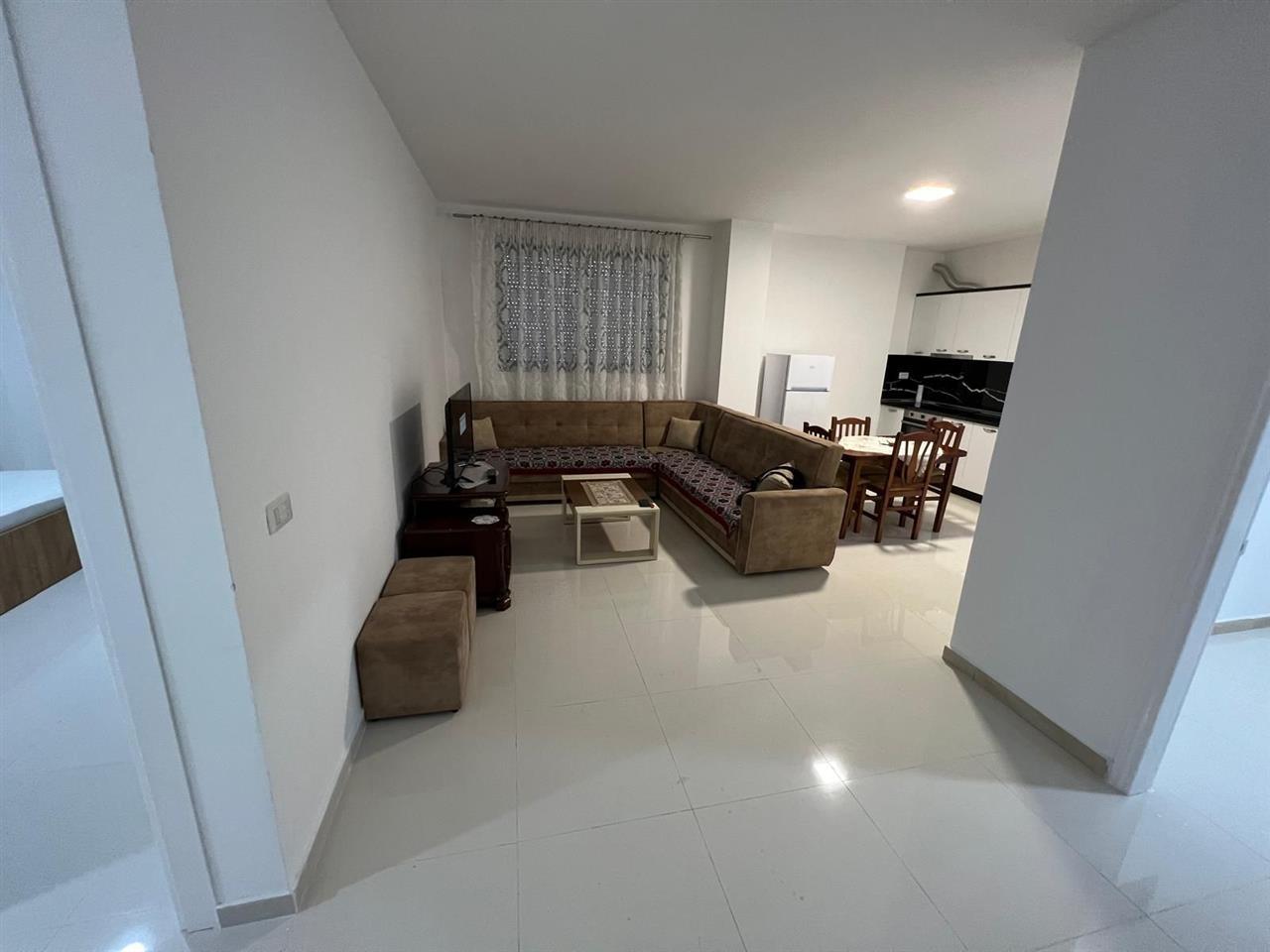 Qera, Apartament 2+1, Fresku, Tiranë